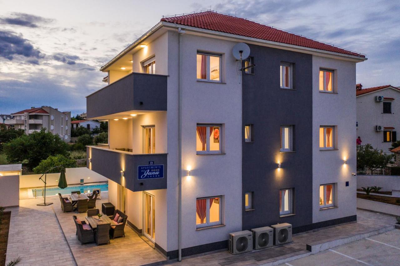 Villa Jana Luxury Apartments Новалья Экстерьер фото