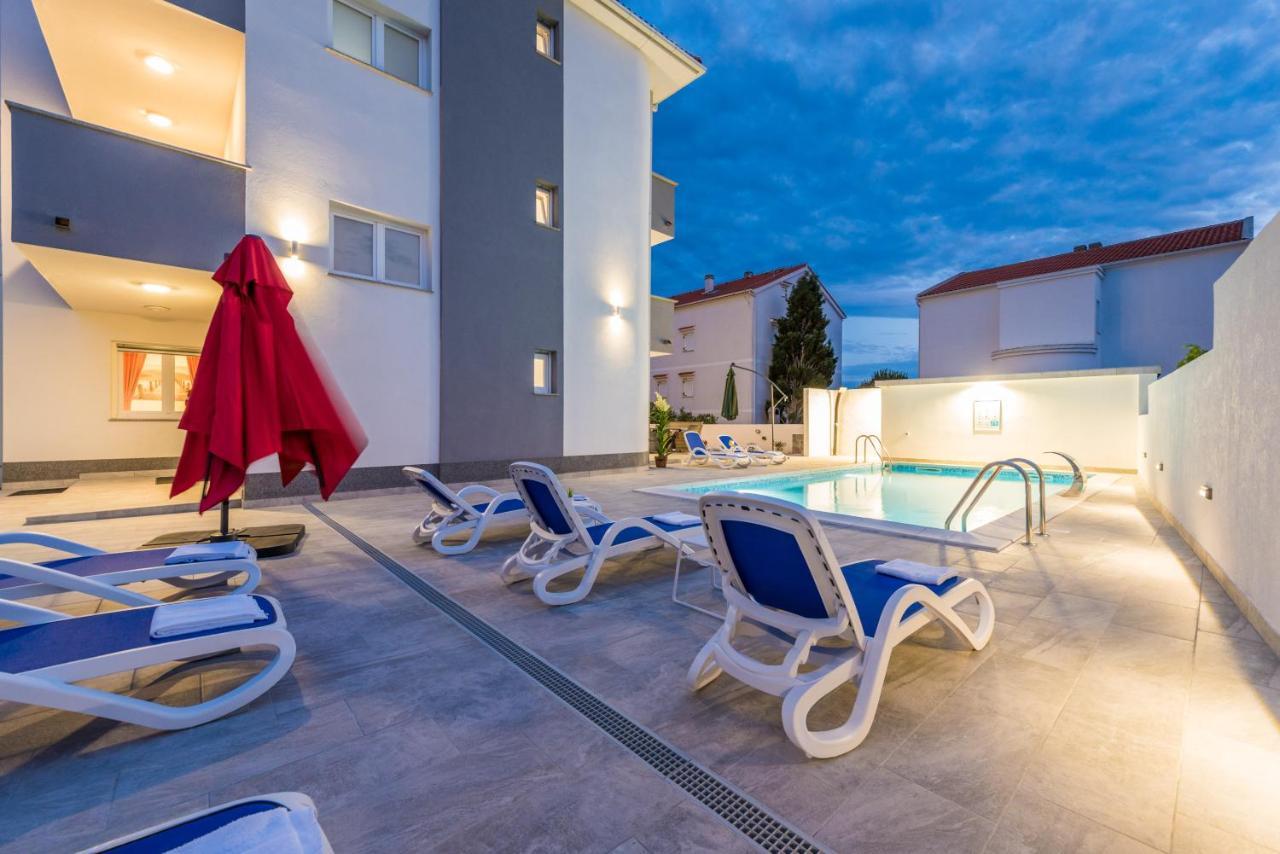 Villa Jana Luxury Apartments Новалья Экстерьер фото