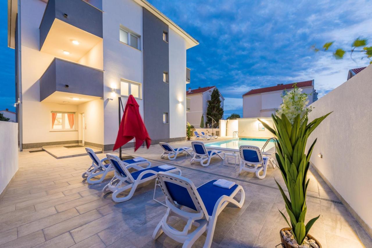 Villa Jana Luxury Apartments Новалья Экстерьер фото
