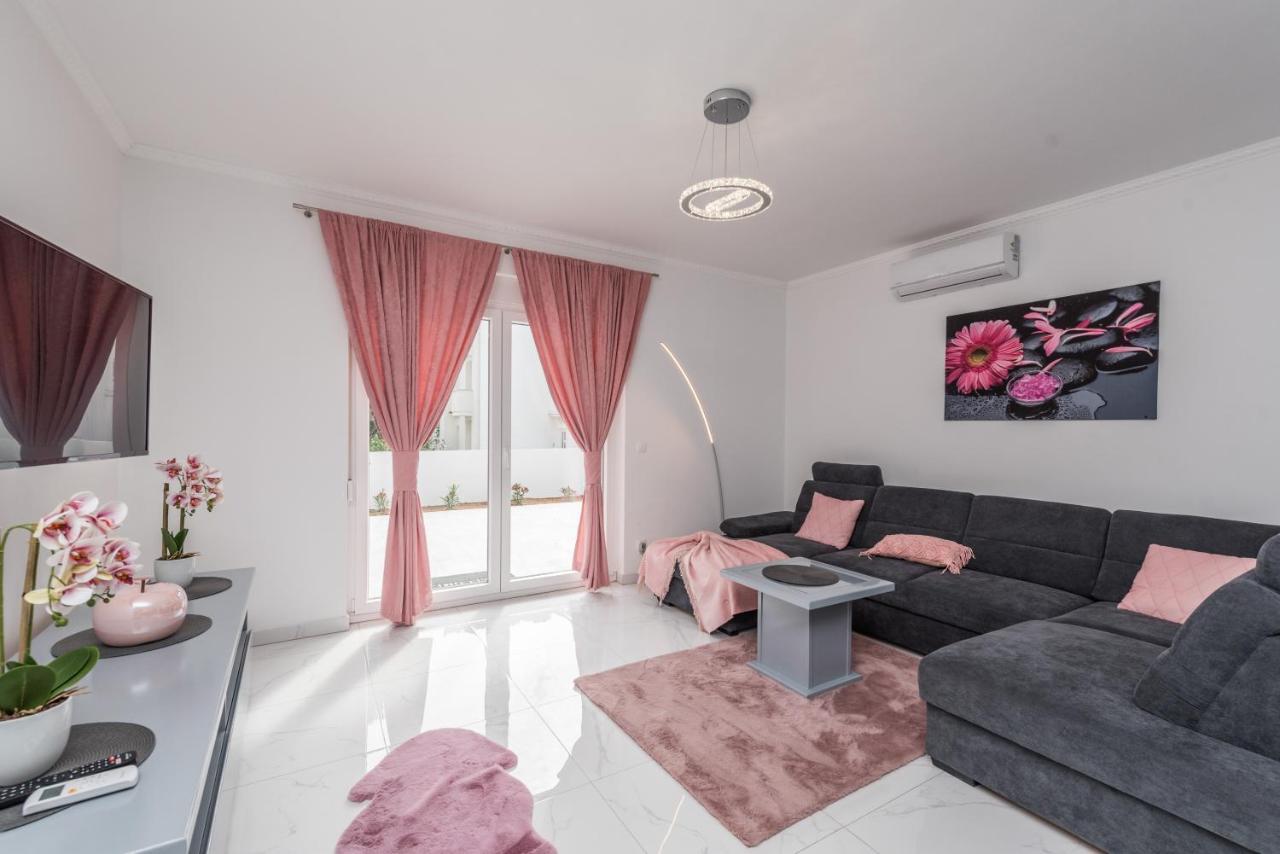 Villa Jana Luxury Apartments Новалья Экстерьер фото