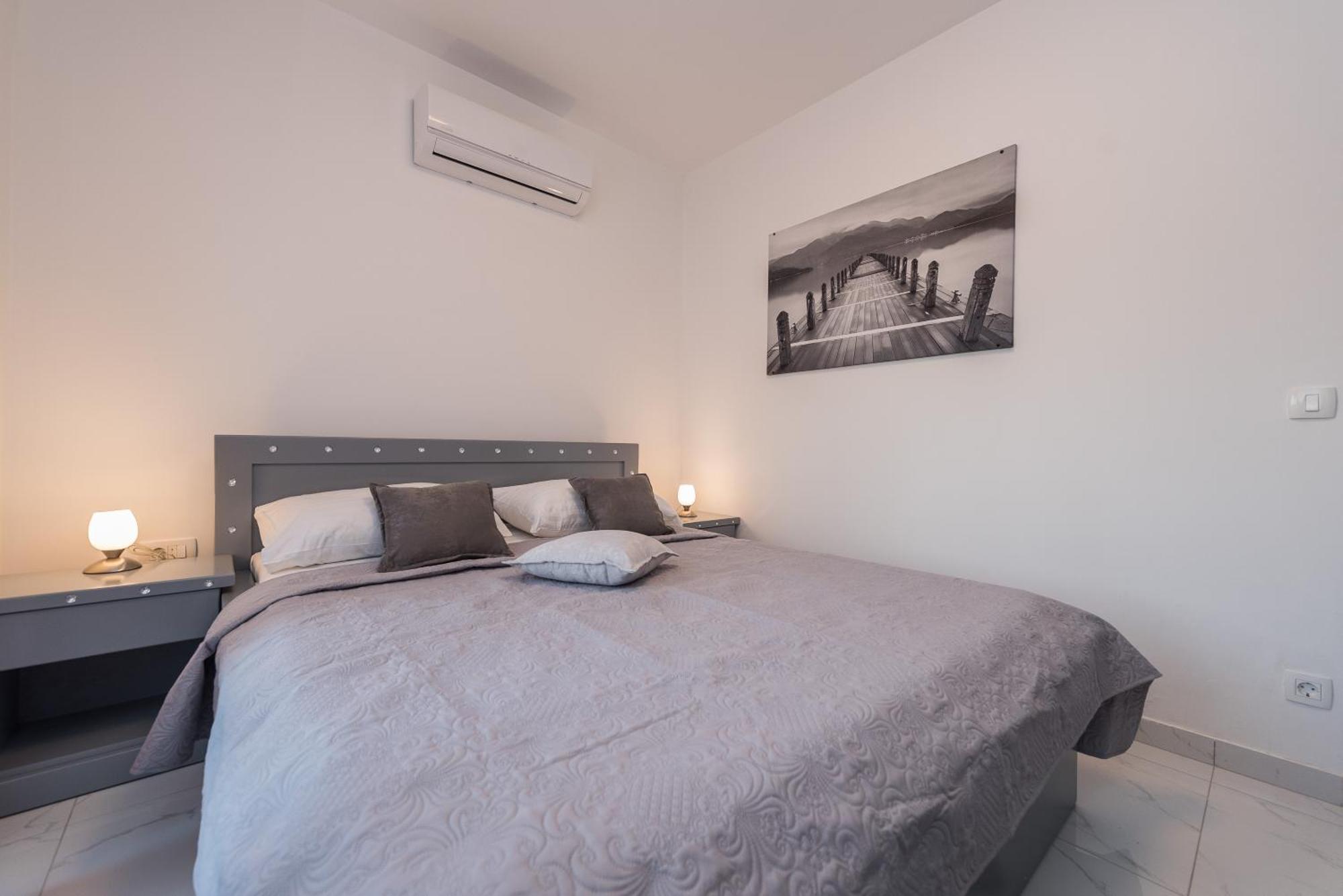 Villa Jana Luxury Apartments Новалья Номер фото