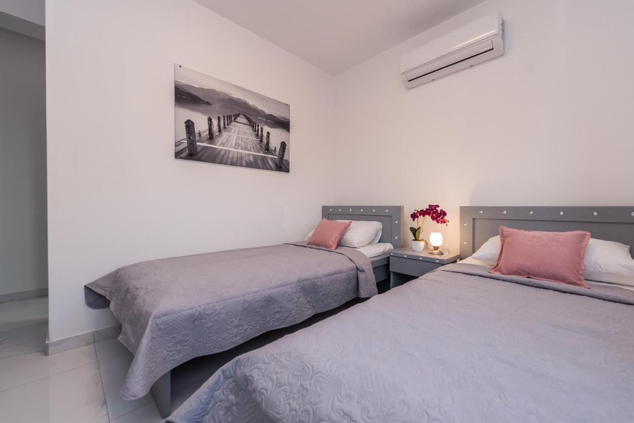 Villa Jana Luxury Apartments Новалья Экстерьер фото