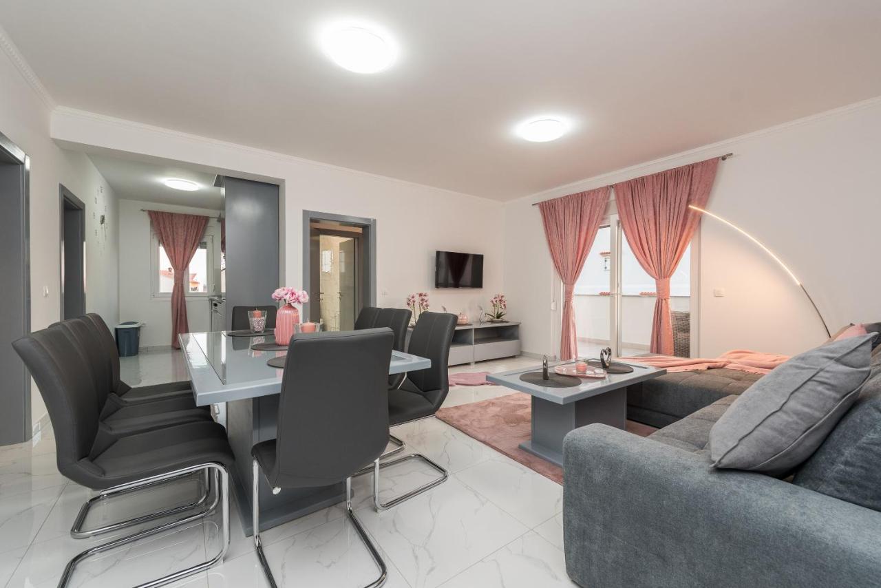 Villa Jana Luxury Apartments Новалья Экстерьер фото